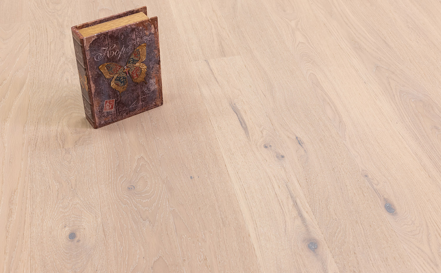 Polarwood Дуб Premium 138 Artist White