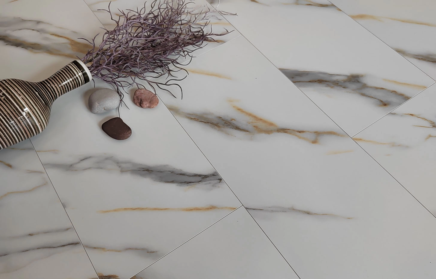 Stone Floor Мрамор Бело-золотой