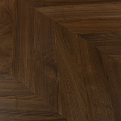 Karelia Walnut Harmonic CV французская елка